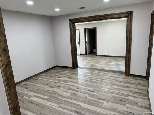 Empty room, Interior, Recessed Lighting, Wood Texture Flooring