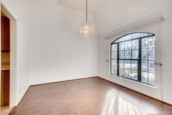 Chandelier, Empty room, Interior, Wood Texture Flooring