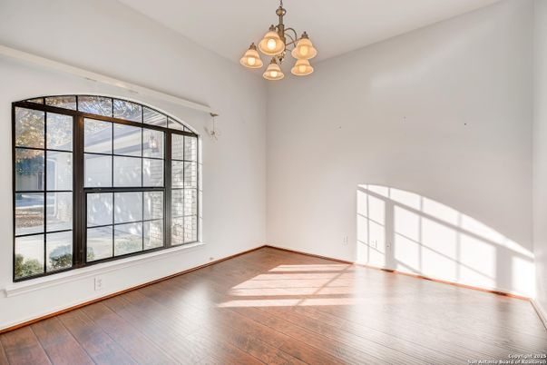 Chandelier, Empty room, Interior, Wood Texture Flooring