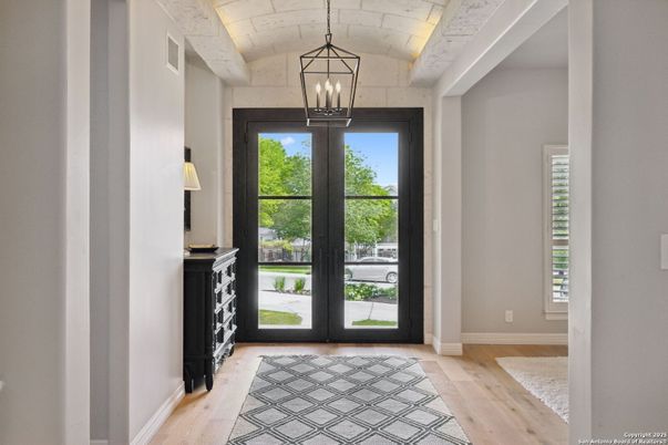 Interior, Pendant Lights, Wood Texture Flooring