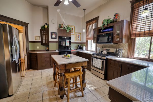 Interior, Kitchen, Pendant Lights, Stainless Steel Appliances