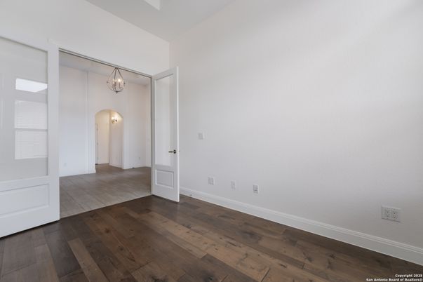 Chandelier, Empty room, Interior, Wood Texture Flooring