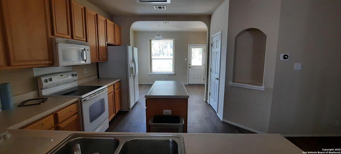Interior, Kitchen, Pendant Lights, Wood Texture Flooring