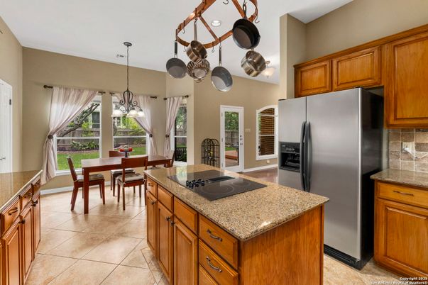 Chandelier, Dining room, Interior, Kitchen, Pendant Lights