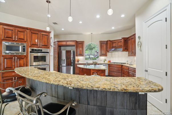 Interior, Kitchen, Pendant Lights, Recessed Lighting, Stainless Steel Appliances