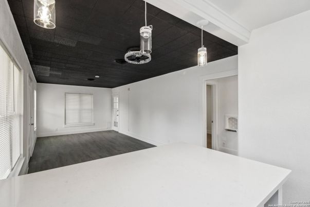 Empty room, Interior, Pendant Lights, Wooden Ceilings, Wood Texture Flooring