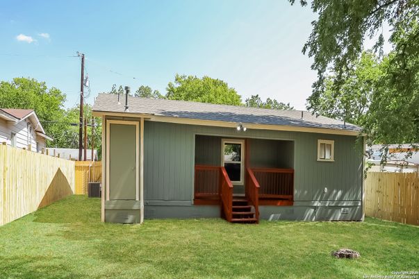 Backyard, Exterior