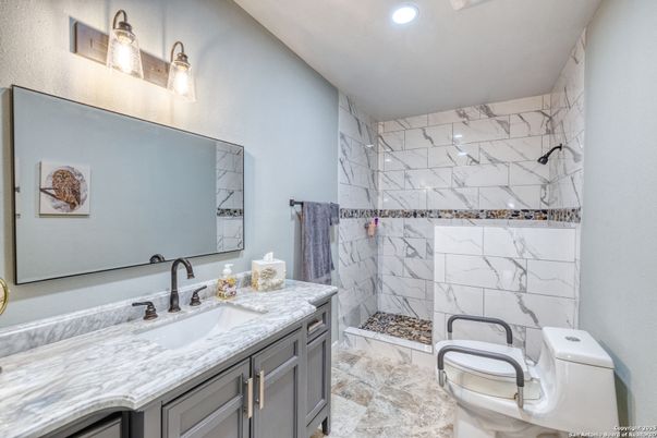 Bathroom, Interior, Marble Walls, Recessed Lighting