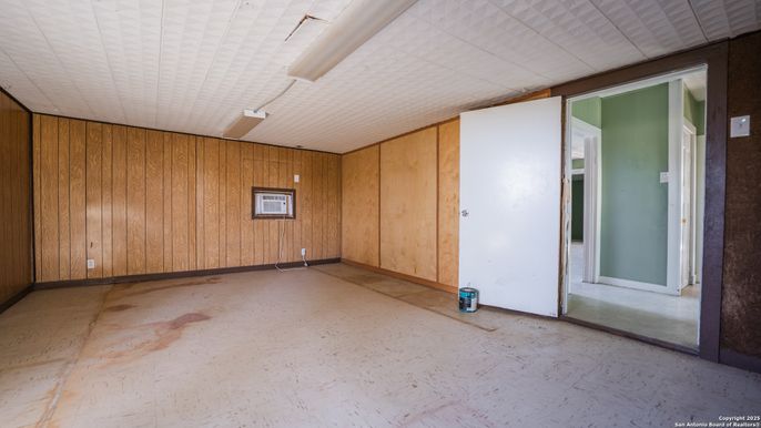Empty room, Interior, Wooden Walls