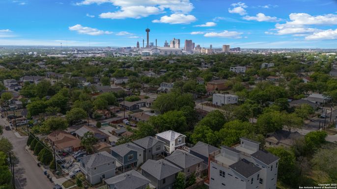 Exterior, Drone