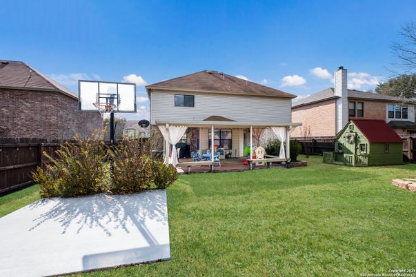 Backyard, Exterior