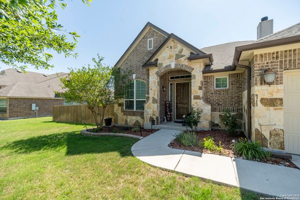 Backyard, Exterior, Facade, Brick Facade, Brick Traditional