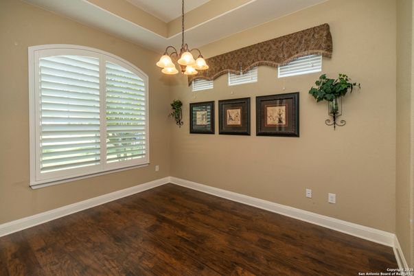 Chandelier, Empty room, Interior, Pendant Lights, Wood Texture Flooring