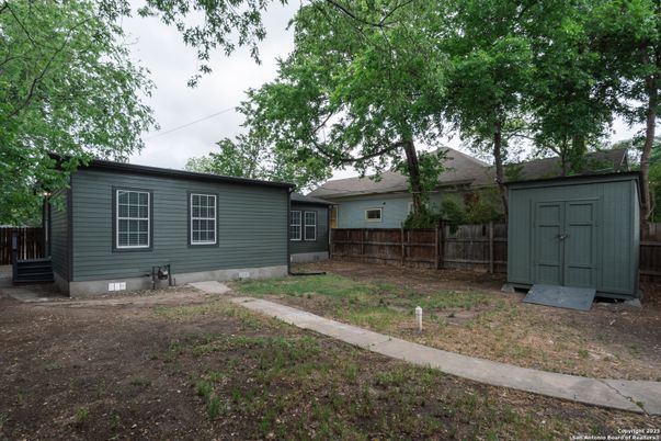 Backyard, Exterior