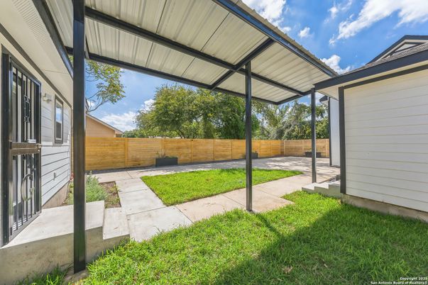 Backyard, Exterior