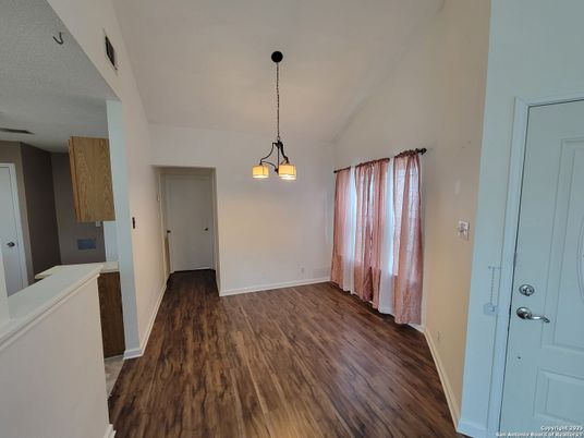 Interior, Pendant Lights, Wood Texture Flooring