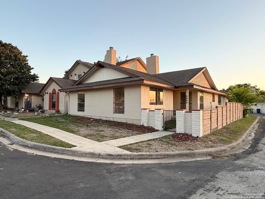 Backyard, Exterior, Facade, Farmhouse