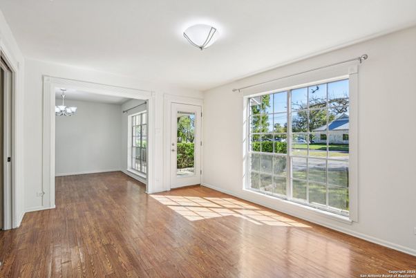 Chandelier, Empty room, Interior, Wood Texture Flooring