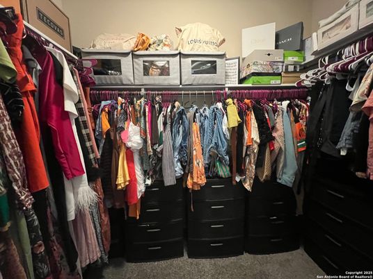 Interior, Walk-in Closets