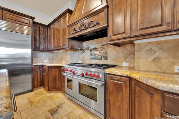 Interior, Kitchen, Stainless Steel Appliances