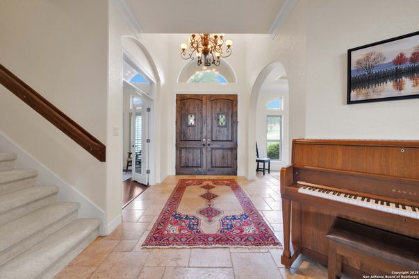 Chandelier, Interior, Piano