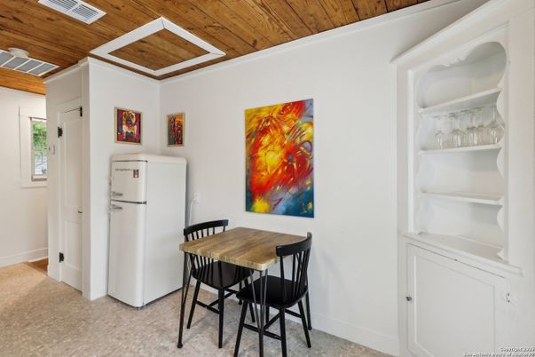 Dining room, Interior, Wooden Ceilings
