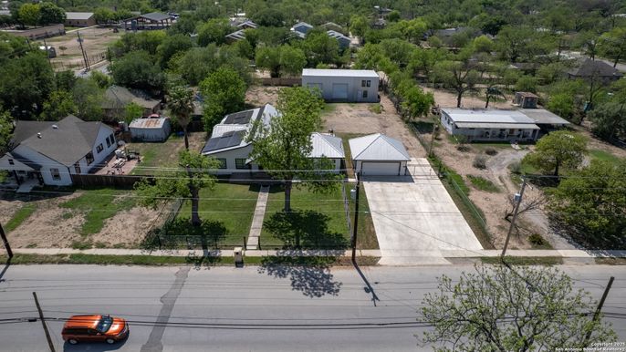 Exterior, Drone
