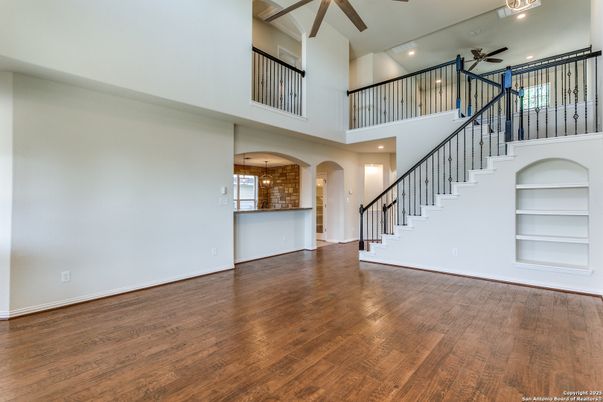 Interior, Recessed Lighting, Wood Texture Flooring