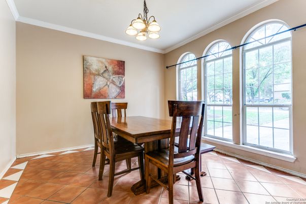 Chandelier, Dining room, Interior