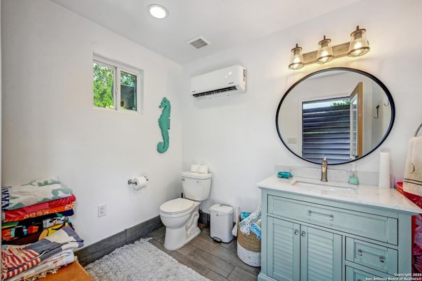 Bathroom, Interior, Recessed Lighting, Wood Texture Flooring