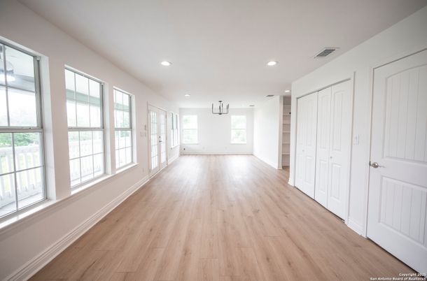 Empty room, Interior, Pendant Lights, Recessed Lighting, Wood Texture Flooring