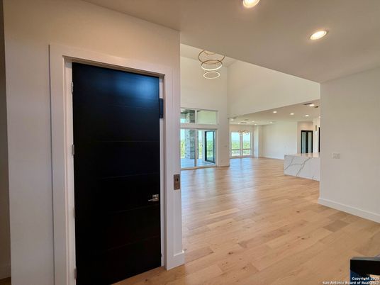 Interior, Pendant Lights, Recessed Lighting, Wood Texture Flooring
