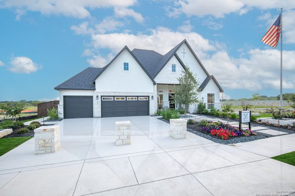 Attached, Exterior, Facade, Farmhouse