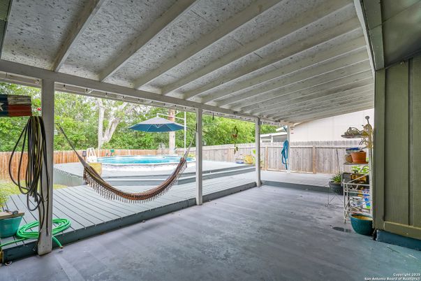 Exterior, Pool