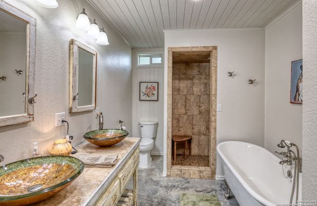 Bathroom, Dual Sink Vanities, Free Standing Baths, Interior