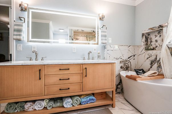 Bathroom, Dual Sink Vanities, Free Standing Baths, Interior, Marble, Marble Walls