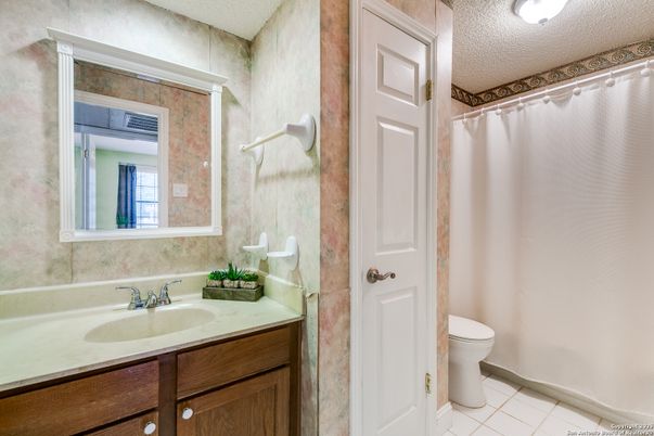 Bathroom, Interior
