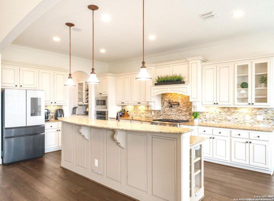 Interior, Kitchen, Pendant Lights, Recessed Lighting, Wood Texture Flooring