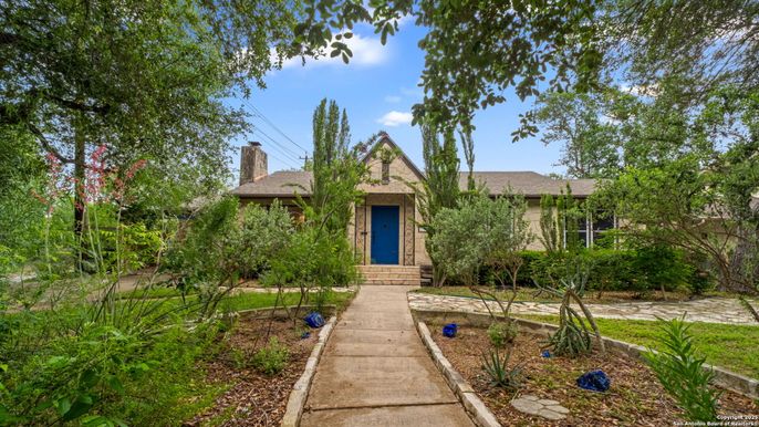 Backyard, Exterior, Facade, Tudor Revival