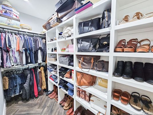 Interior, Recessed Lighting, Walk-in Closets, Wood Texture Flooring