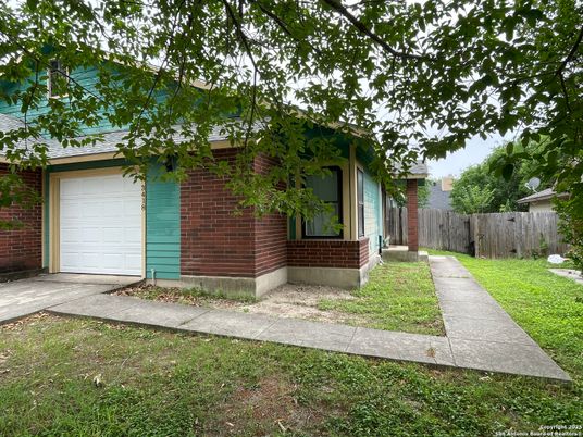 Detached Garage, Exterior