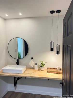 Bathroom, Interior, Pendant Lights, Recessed Lighting, Wood Texture Flooring