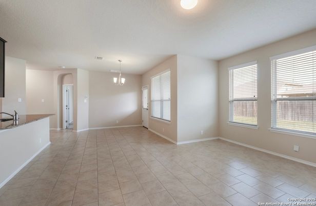 Chandelier, Empty room, Interior, Pendant Lights