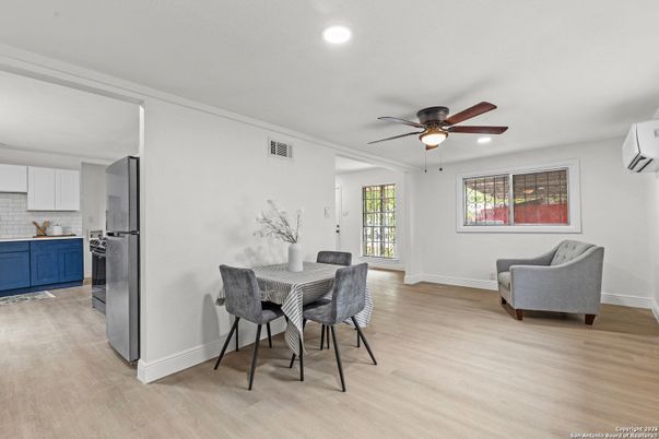 Dining room, Interior, Kitchen, Recessed Lighting, Wood Texture Flooring