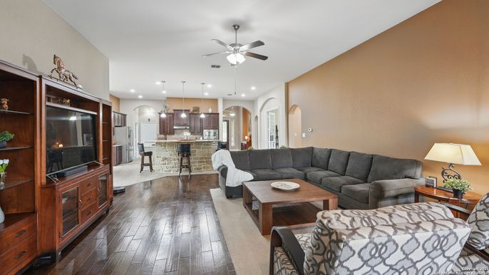 Interior, Kitchen, Living room, Pendant Lights, Recessed Lighting, Stainless Steel Appliances, Wood Texture Flooring