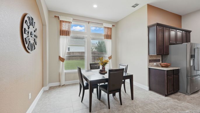 Dining room, Interior, Kitchen, Recessed Lighting