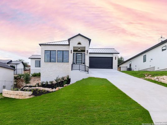 Attached, Exterior, Facade, Modern