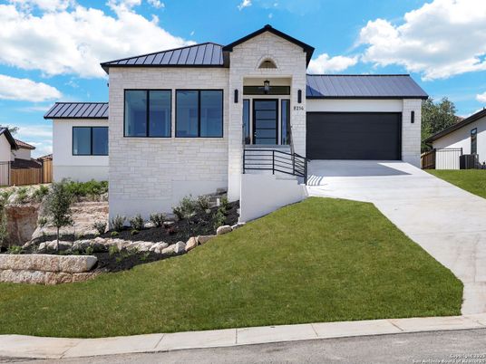 Attached, Exterior, Facade, Modern