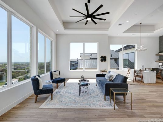 Chandelier, Dining room, Interior, Living room, Pendant Lights, Recessed Lighting, Wood Texture Flooring