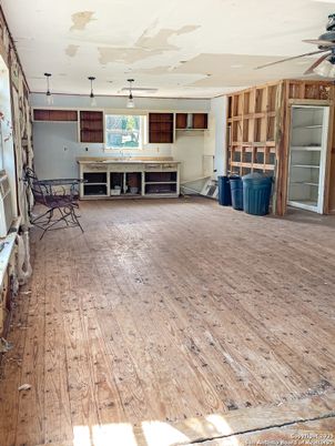 Interior, Kitchen, Pendant Lights, Wood Texture Flooring